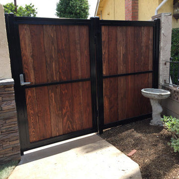Swing Gate (Wood + Iron)