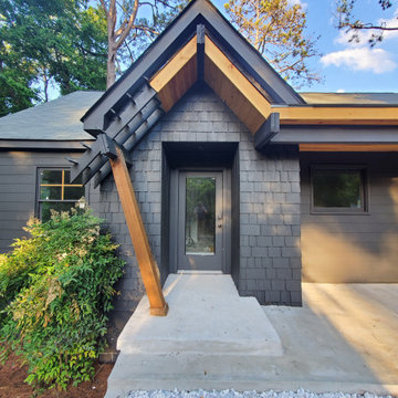 Lake Life Bungalow