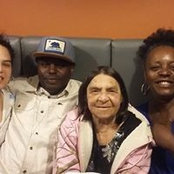 Mea Johnson's photo