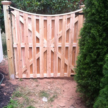 West Hartford - Shadow Board Estate Fence