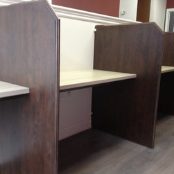 Exquisite Kitchens & Vanities Inc. - kleingburg - Desk Accessories