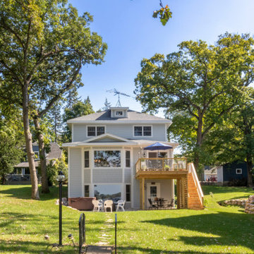Delavan Lake Cottage Receives a Face 'Lift'
