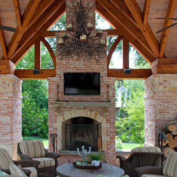Meadowbrook Drive Residence