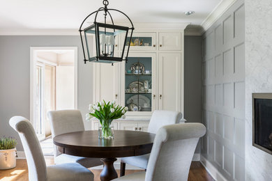 Example of a dining room design in Minneapolis
