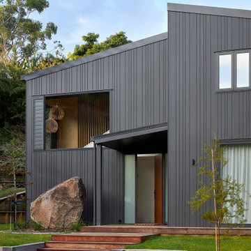 Owl's Retreat | New house at Lake Ōkāreka | Rogan Nash Architects