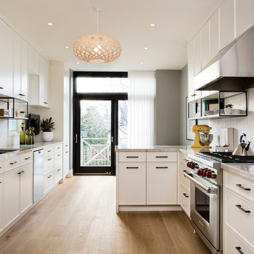 Transitional Kitchen