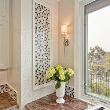 Contemporary-Traditional Interpretation Home