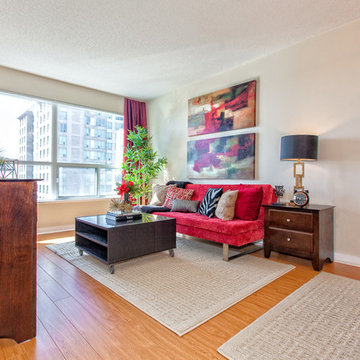 Lee Centre {Staged} Residence