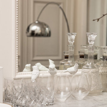 furnishing / styling / decorating apartment