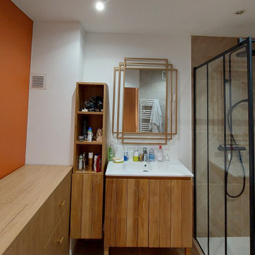 Salle de bain bois et ocre