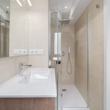 Reforma integral en vivienda. Las Arenas 01