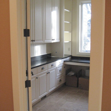 Happy Valley Kitchen/Living Room
