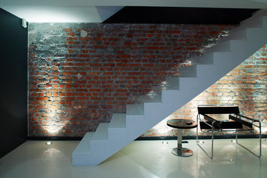 This is an example of a modern floating staircase in Los Angeles.