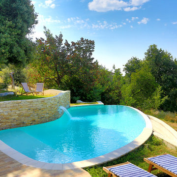 Piscines à débordement