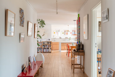 Idée de décoration pour un couloir bohème.