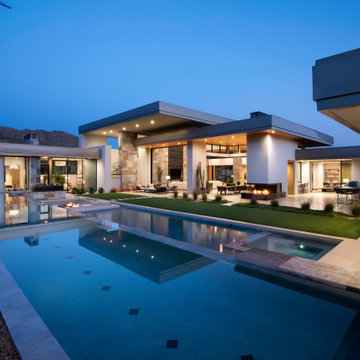 Contemporary - Desert Living