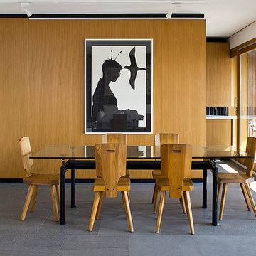 Salle à manger contemporaine d'un appartement parisien