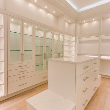 Caloosahatchee Closet