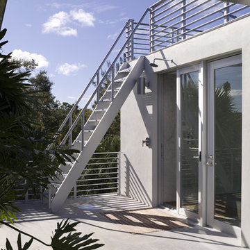 Ship ladder to roof deck