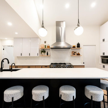 Miami Vice – Indian Head Park Open Kitchen