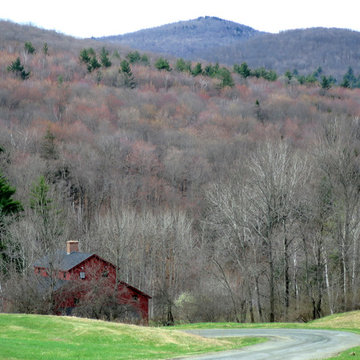 Monitor Barn in Spring