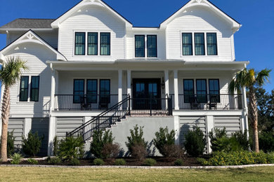 Beach style home design photo in Charleston