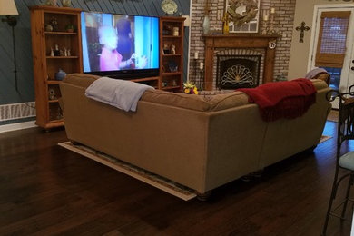 Inspiration for a cottage living room remodel in Other