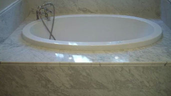 white vinetino marble bath