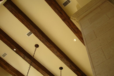 Inspiration for a timeless living room remodel in Las Vegas
