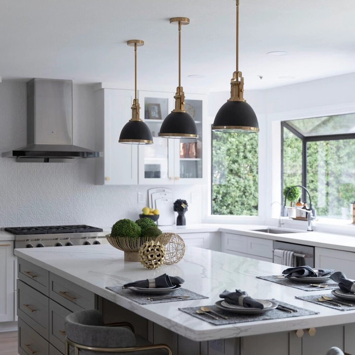 Inspiration for a transitional kitchen remodel in San Francisco