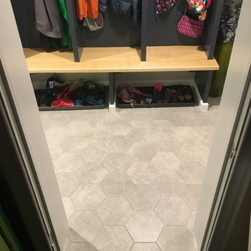 Amble Basement Mudroom