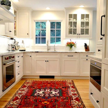 Chic Cottage Kitchen Fit For A Queen