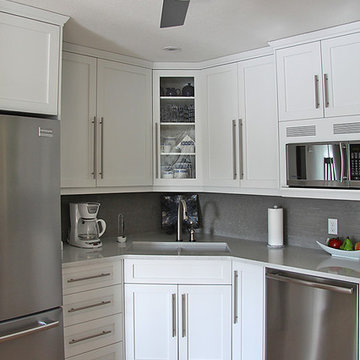 White Kitchen, Saskatoon - Contemporary