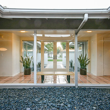 Mid-Century Modern in Santa Ana
