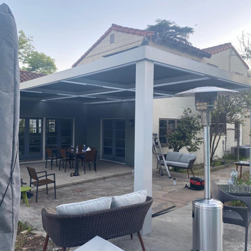 Brentwood Patio: Exterior Shades for Poolside Bliss