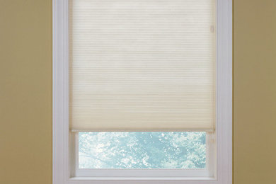 Standard Symphony Honeycomb shade in white