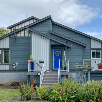 JH Plank (7" Reveal) Evening Blue, Night Gray Trim + Corrugated Metal siding