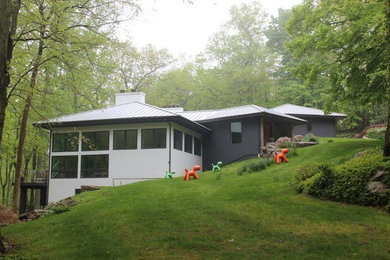 Minimalist exterior home photo in Boston