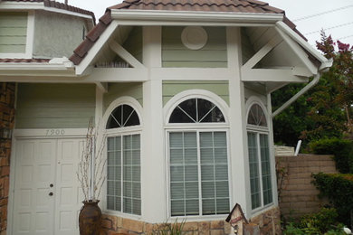Design ideas for a traditional exterior in Orange County.