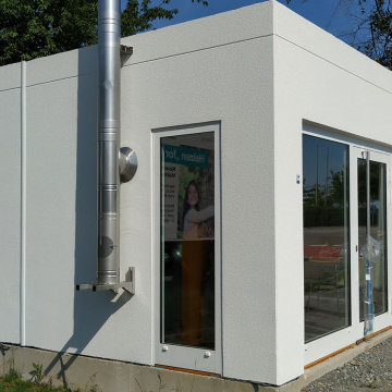 Großraumgarage als Austellungsgebäude