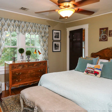 Perfect Bedroom and New Windows with Grilles in the Upper Sash - Renewal by Ande