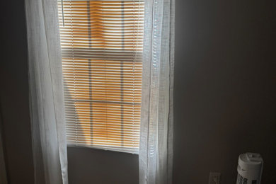 Inspiration for a timeless master bedroom remodel in Chicago