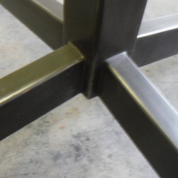 Dining table base for 48" DIA top. - Products