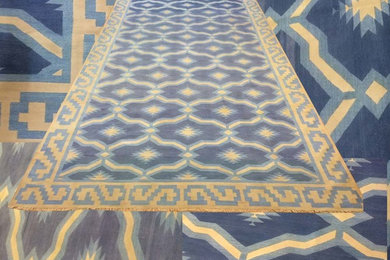 Arts & crafts carpet with splash of blue & gold colours