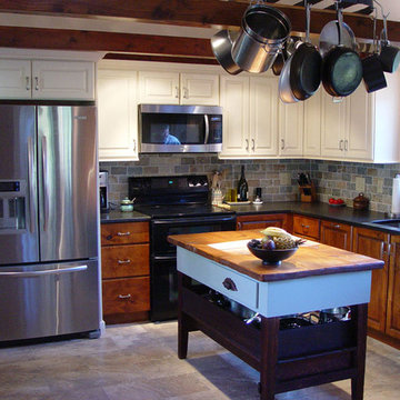Farmhouse Two-Toned Kitchen