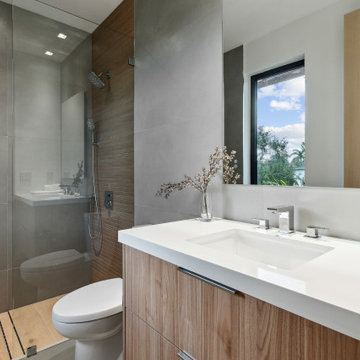 Contemporary Home - 11