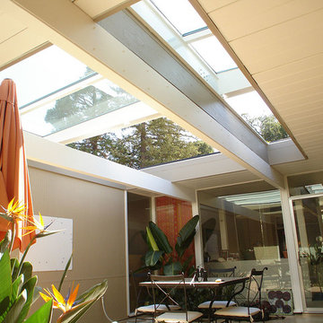 Eichler atriums