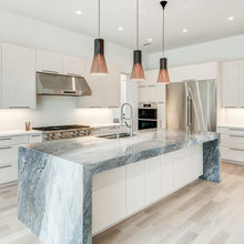 Lakehouse Kitchen