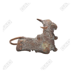 RUSTIC NANDI SITTING DHOKRA - Decorative Objects And Figurines