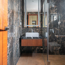Toilet 2